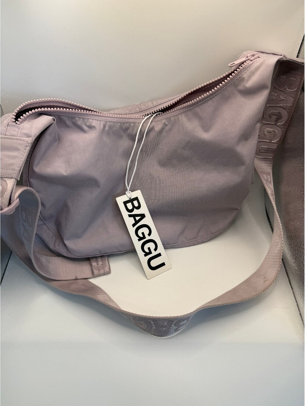Baggu Medium Nylon Crescent Bag In Dusty Pink - Picture 2 of 8